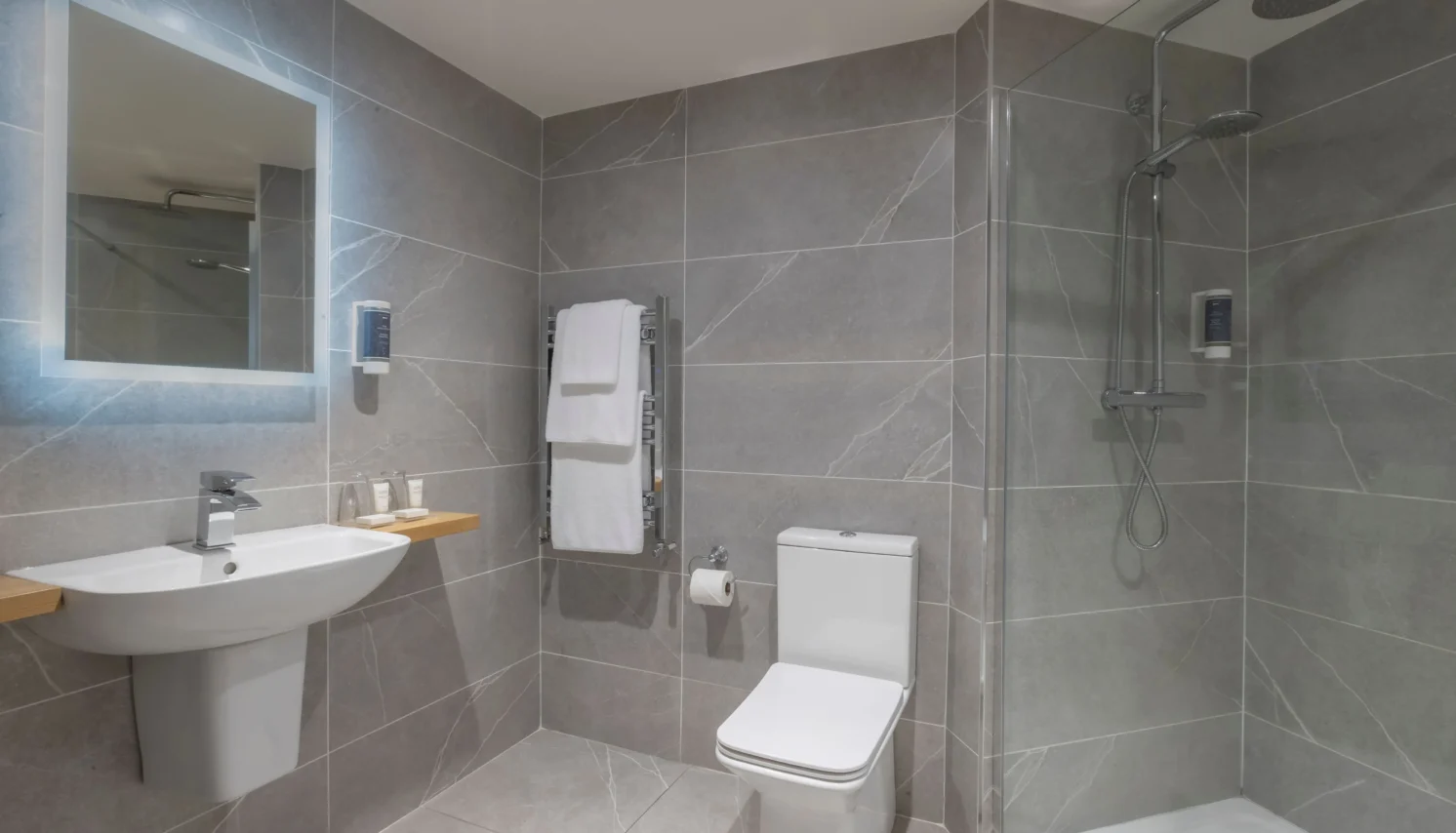 Bathroom-with-Shower-and-Mirror-_1_