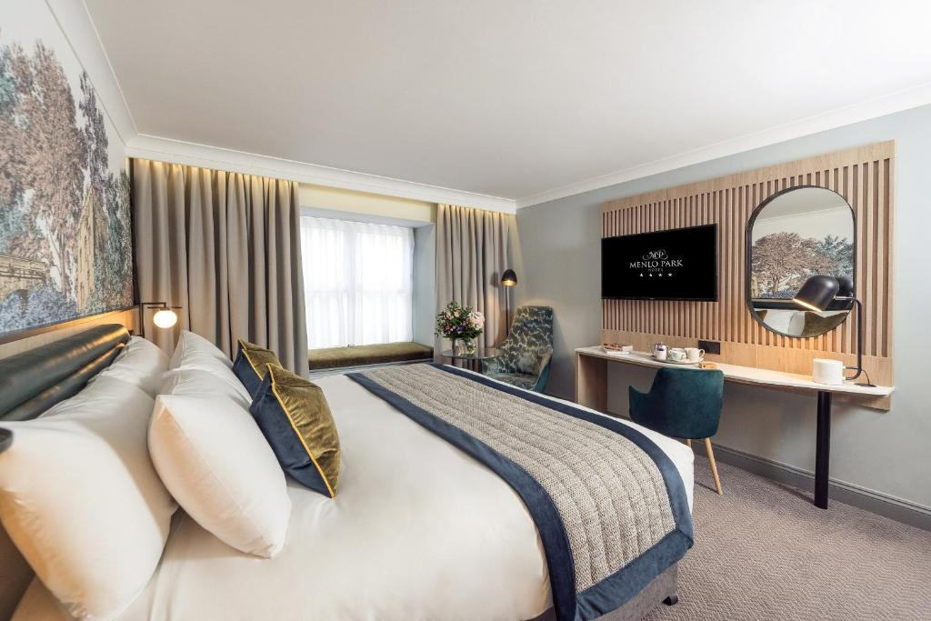 Signature-King-Room